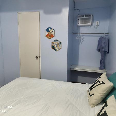 קורון Ani Marie Guest House מראה חיצוני תמונה