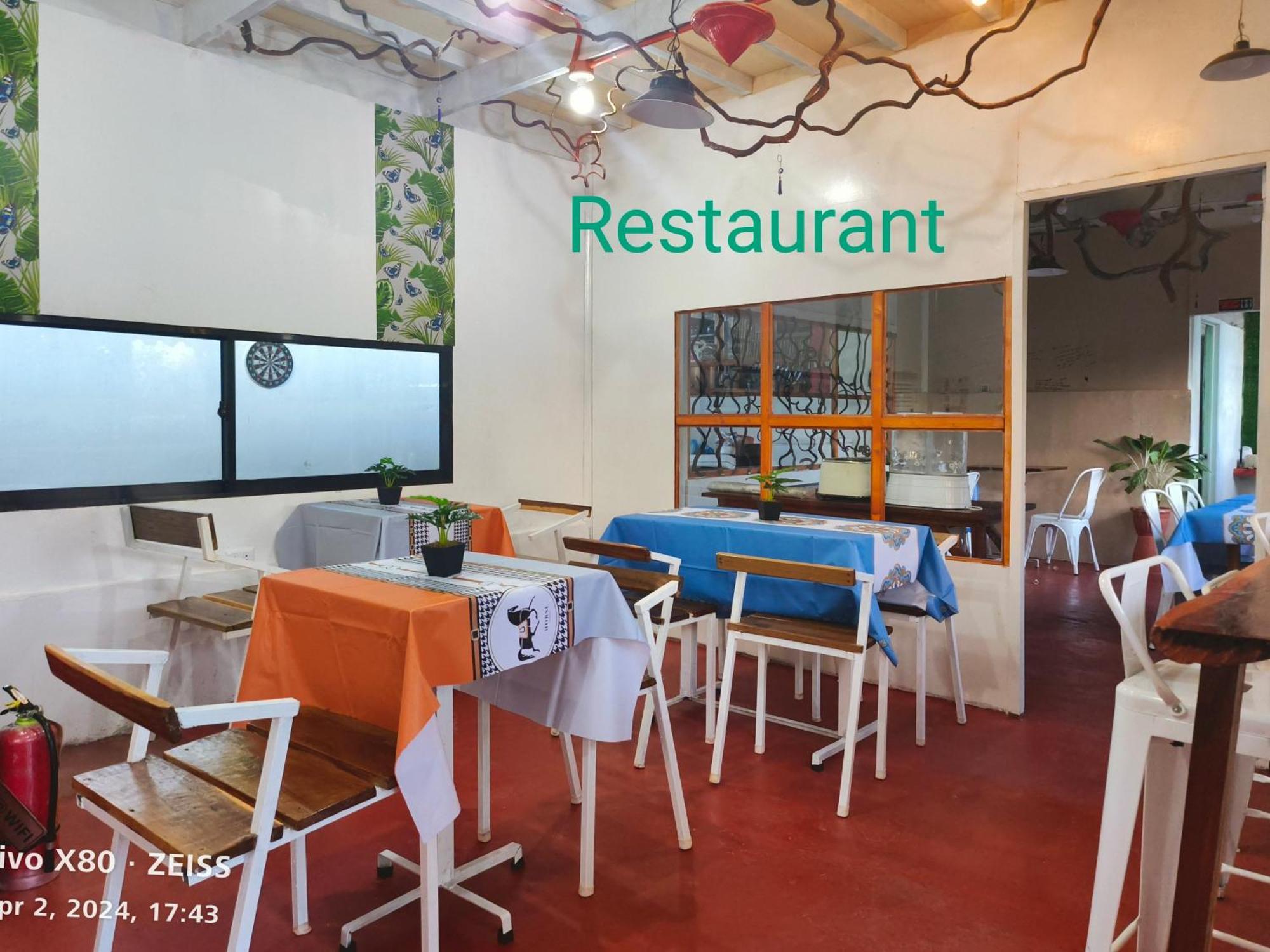 קורון Ani Marie Guest House מראה חיצוני תמונה